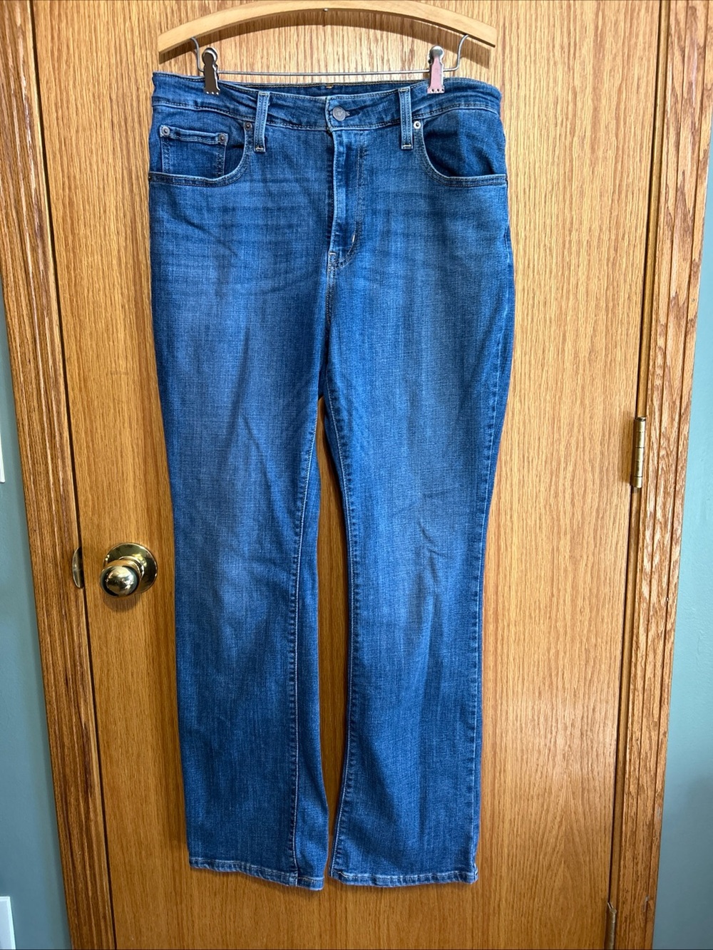 Levi's 725 High Rise Bootcut Jeans Blue Denim Dark Wash
Stretch women Size 32x31